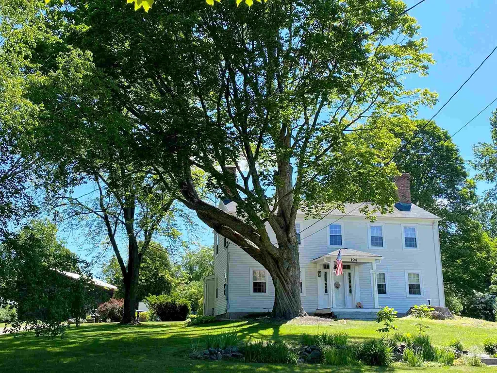 194 Drinkwater Road Kensington NH 03833