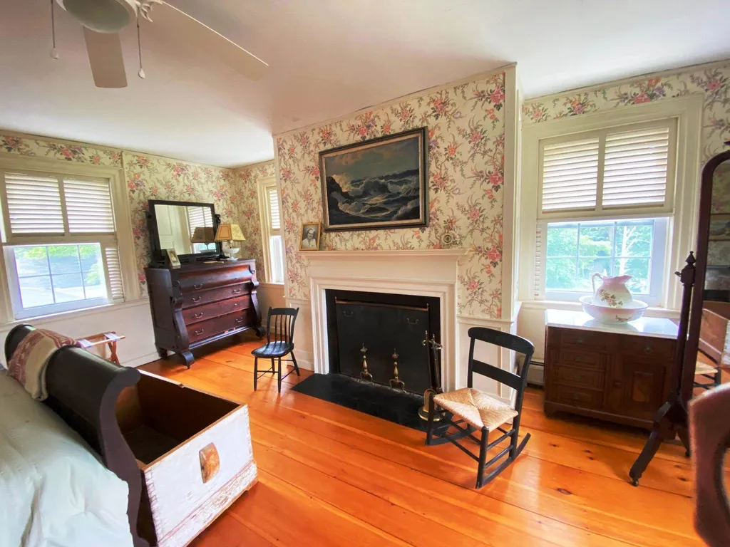 194 Drinkwater Road Kensington NH 03833