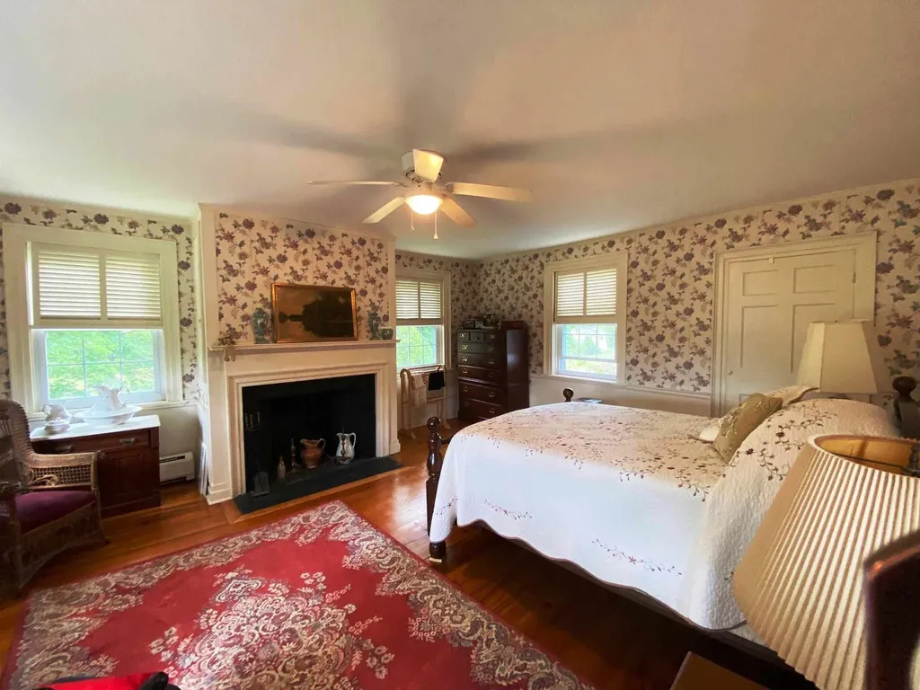 194 Drinkwater Road Kensington NH 03833