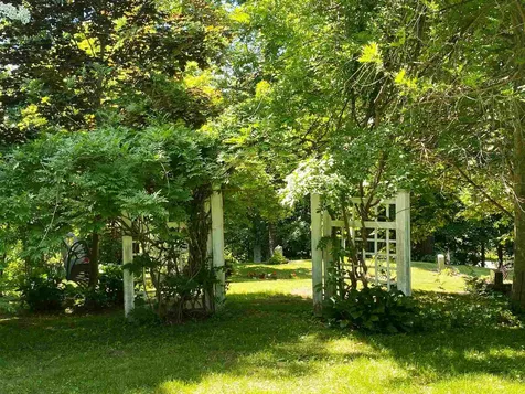 194 Drinkwater Road Kensington NH 03833