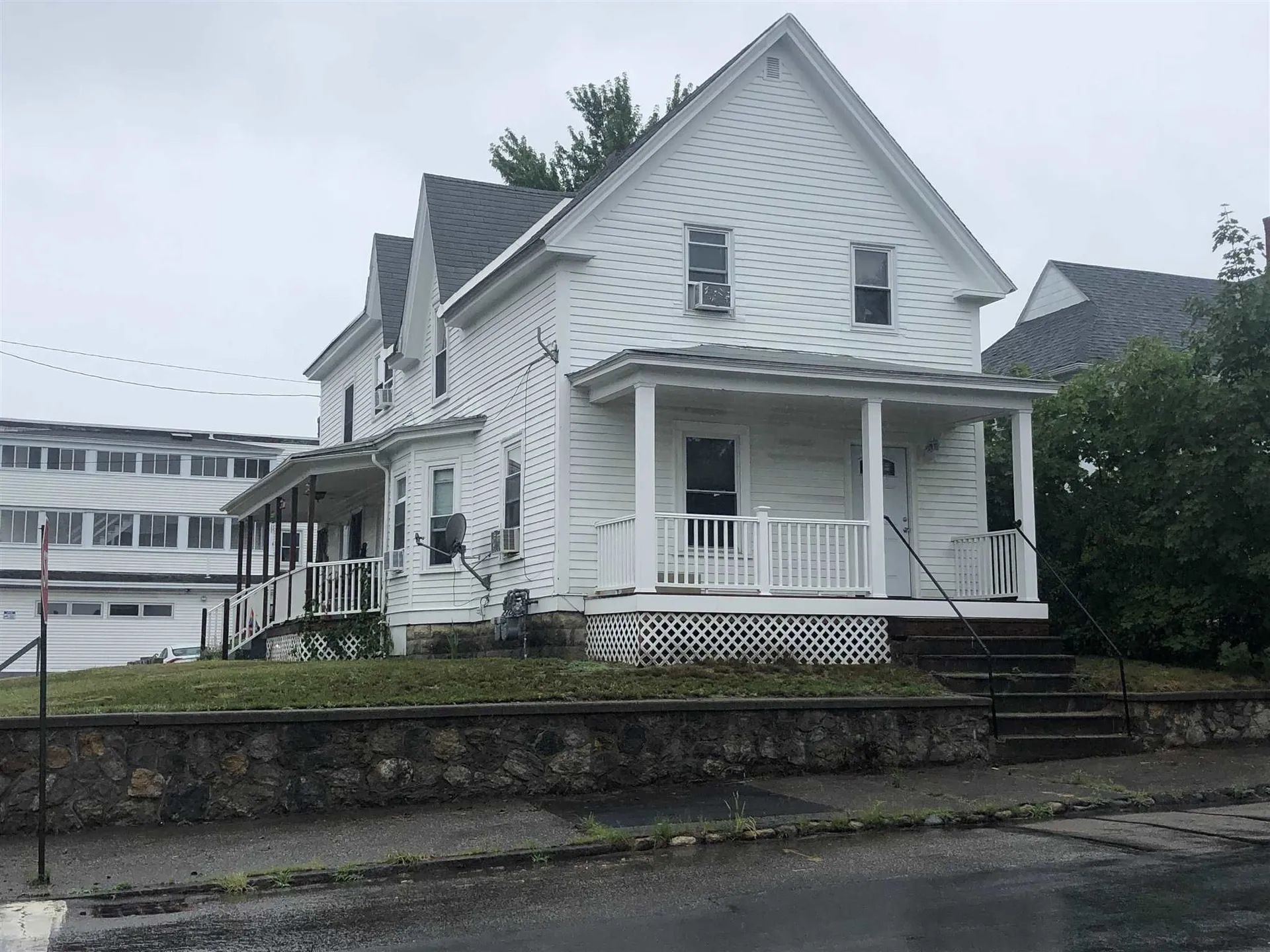409-411 Kelley Street Manchester NH 03102