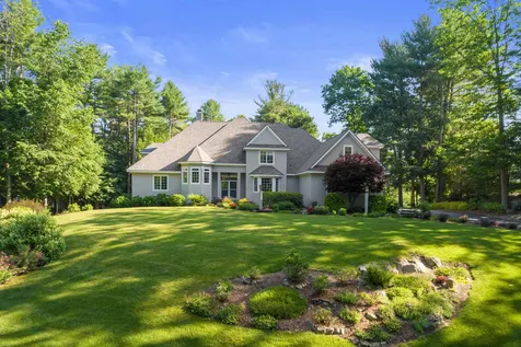 7 Tudor Drive Kittery ME 03904