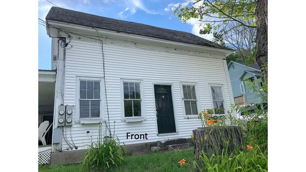 148 Elm Street Claremont NH 03743