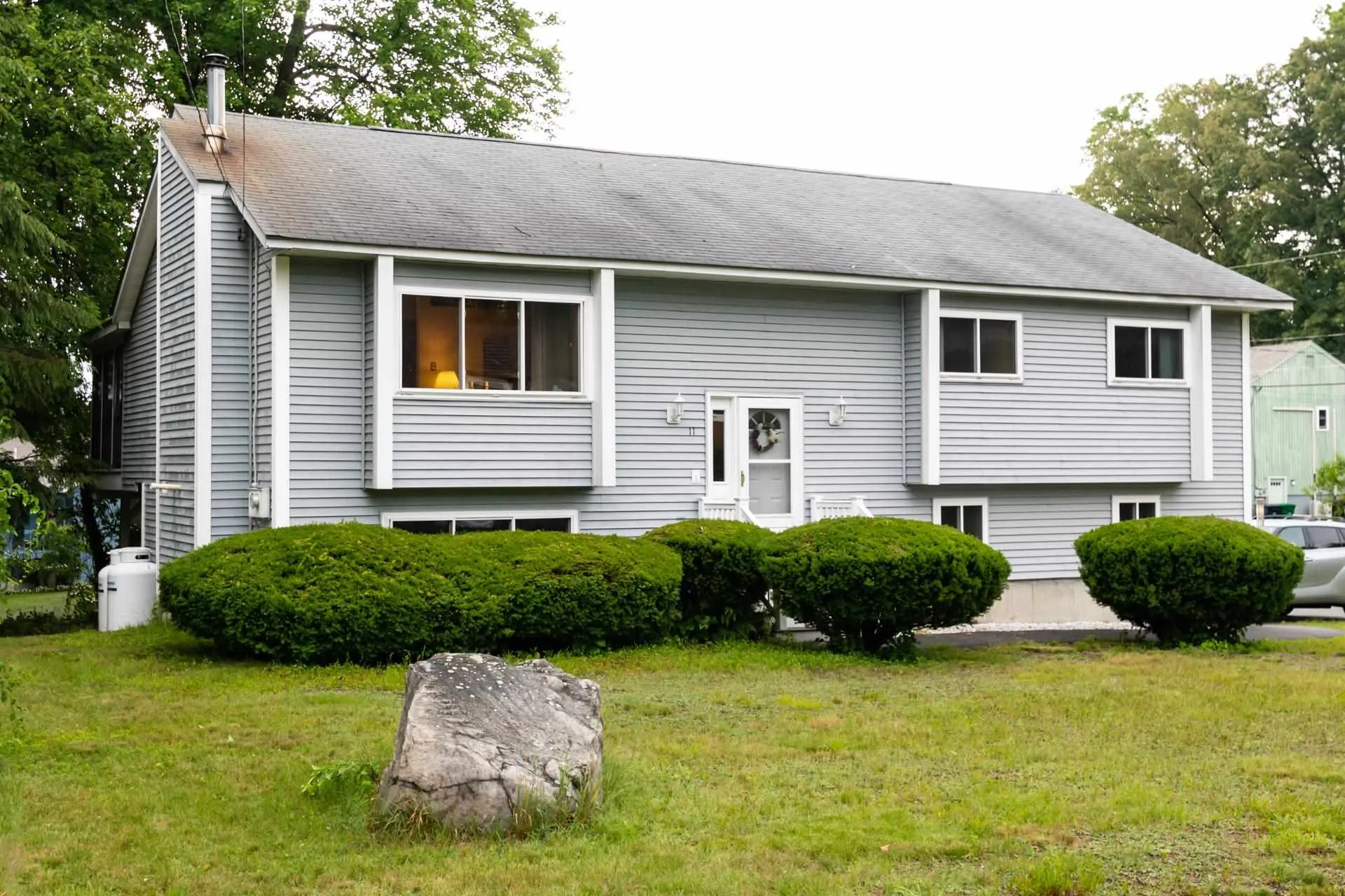 11 Madera Circle Nashua NH 03062