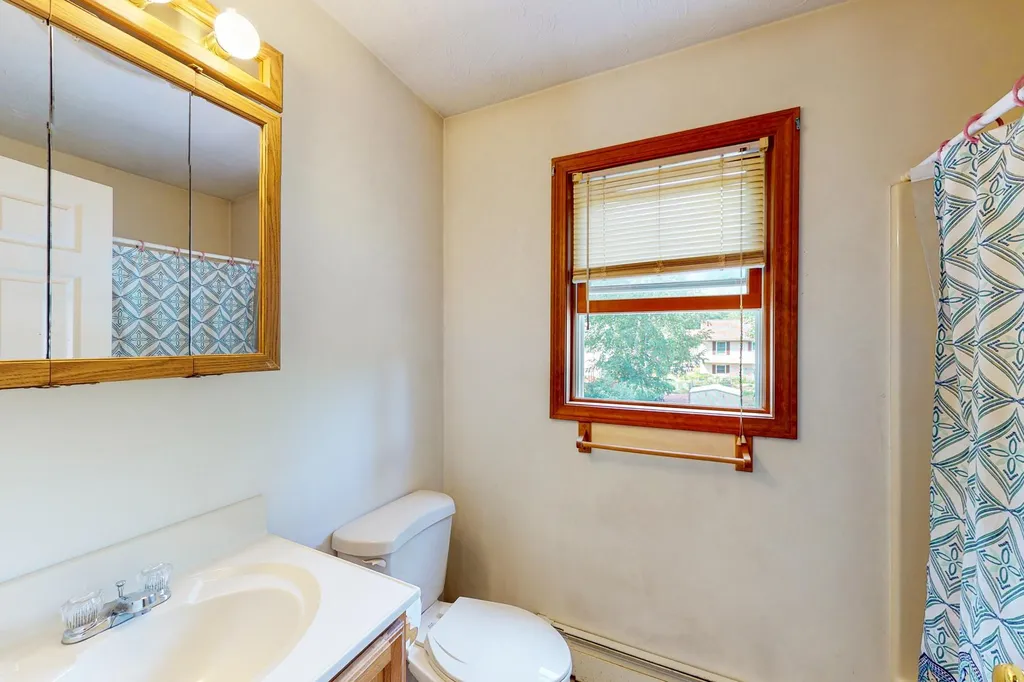 192 Warren Street Laconia NH 03246