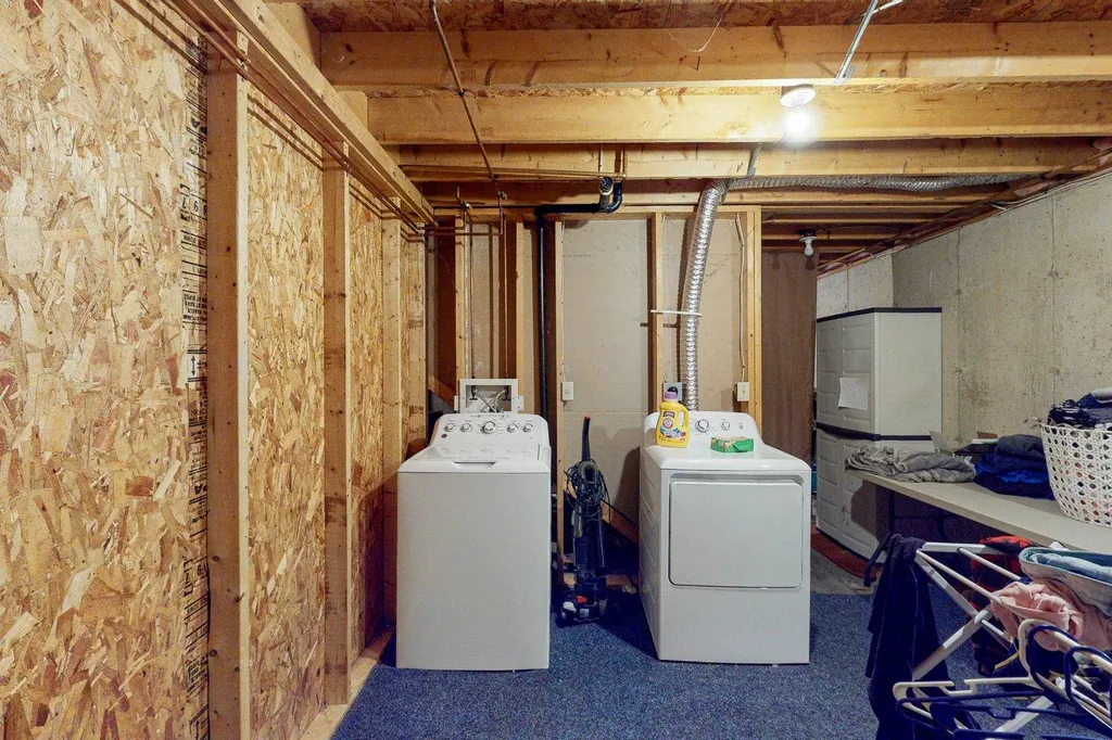 192 Warren Street Laconia NH 03246