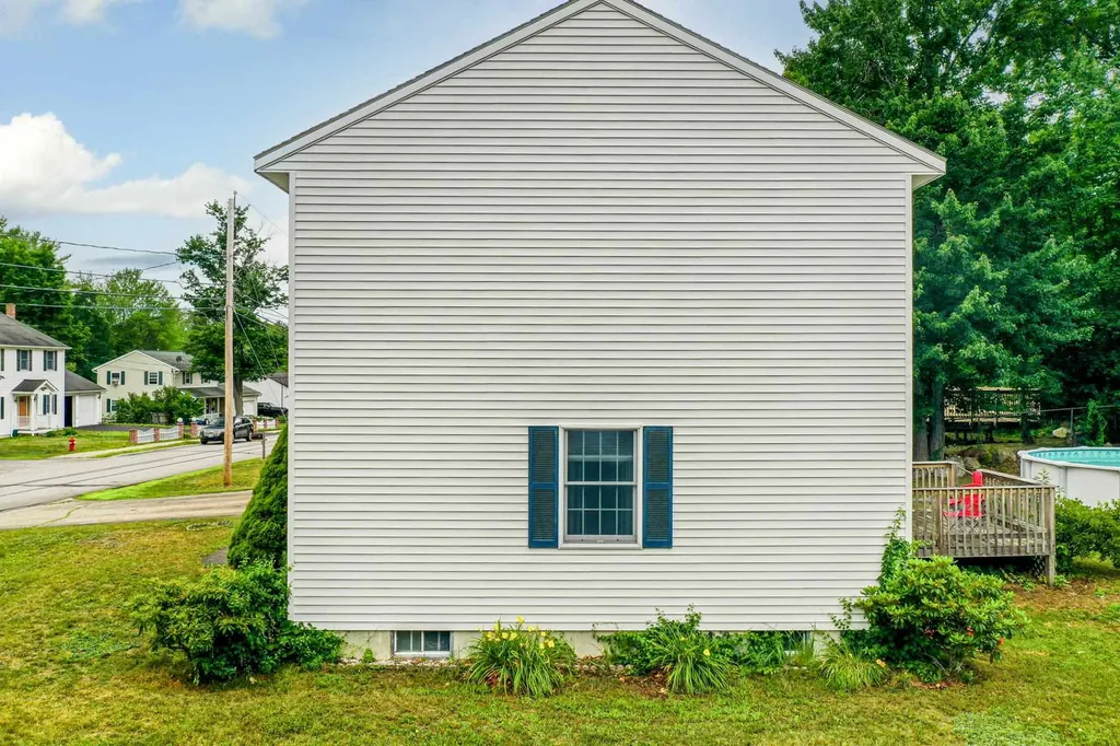 192 Warren Street Laconia NH 03246