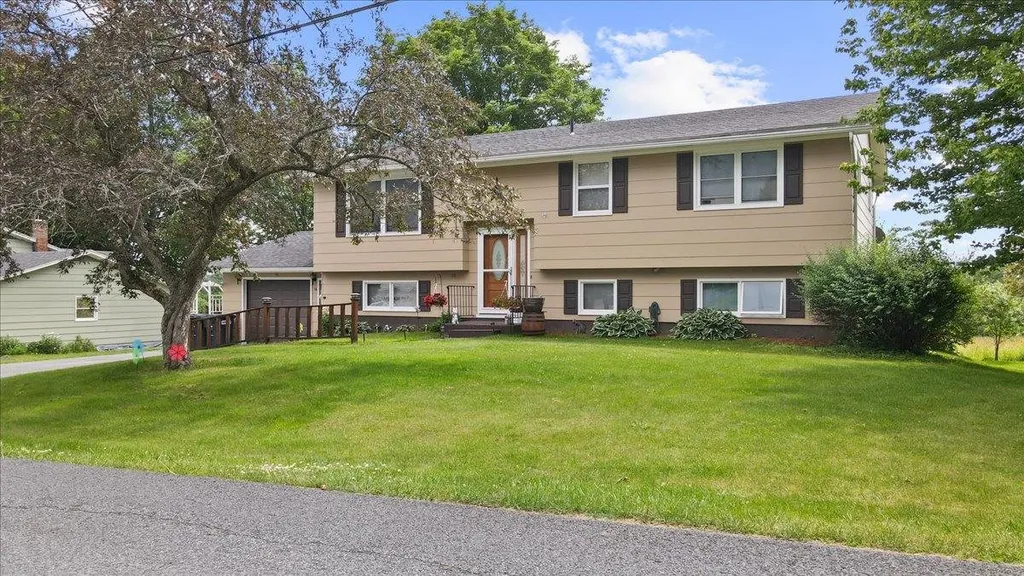 16 Hillcrest Lane Barre Town VT 05641