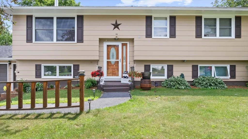 16 Hillcrest Lane Barre Town VT 05641
