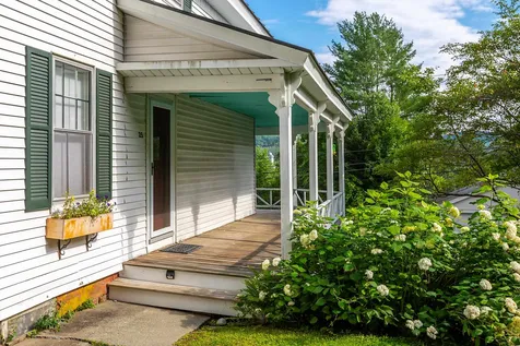 25 Slayton Terrace Woodstock VT 05091