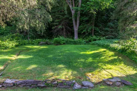 25 Slayton Terrace Woodstock VT 05091