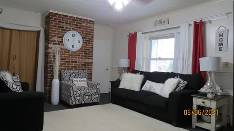 54 Blucher Street Manchester NH 03102