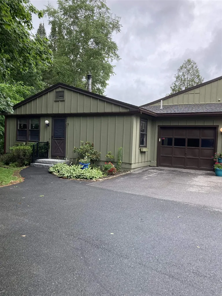 33 Floyd Avenue Lebanon NH 03766