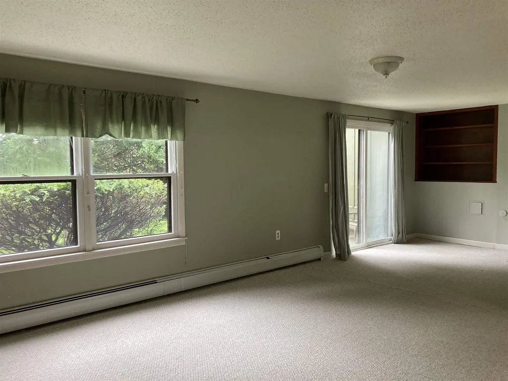 33 Floyd Avenue Lebanon NH 03766