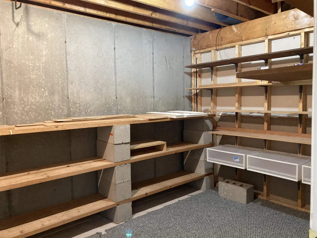 33 Floyd Avenue Lebanon NH 03766