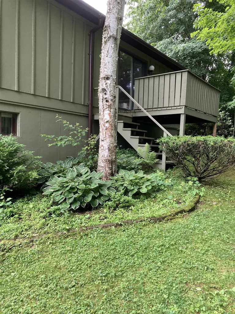 33 Floyd Avenue Lebanon NH 03766