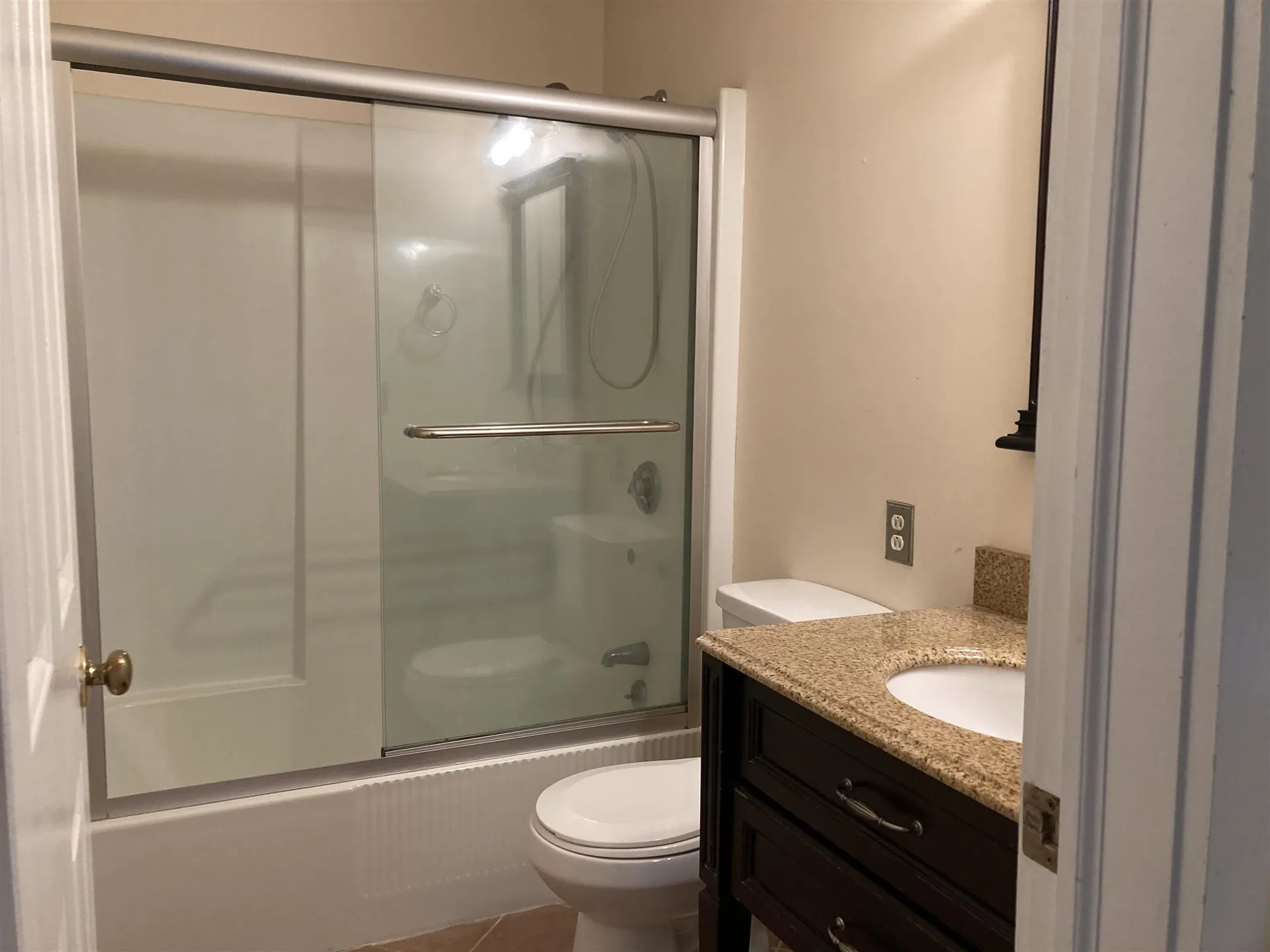 33 Floyd Avenue Lebanon NH 03766
