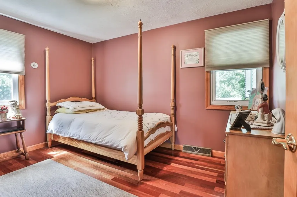 6 Bulova Drive Nashua NH 03060