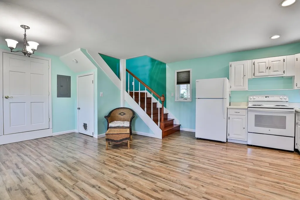 6 Bulova Drive Nashua NH 03060
