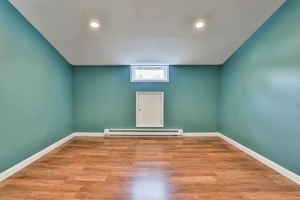 6 Bulova Drive Nashua NH 03060