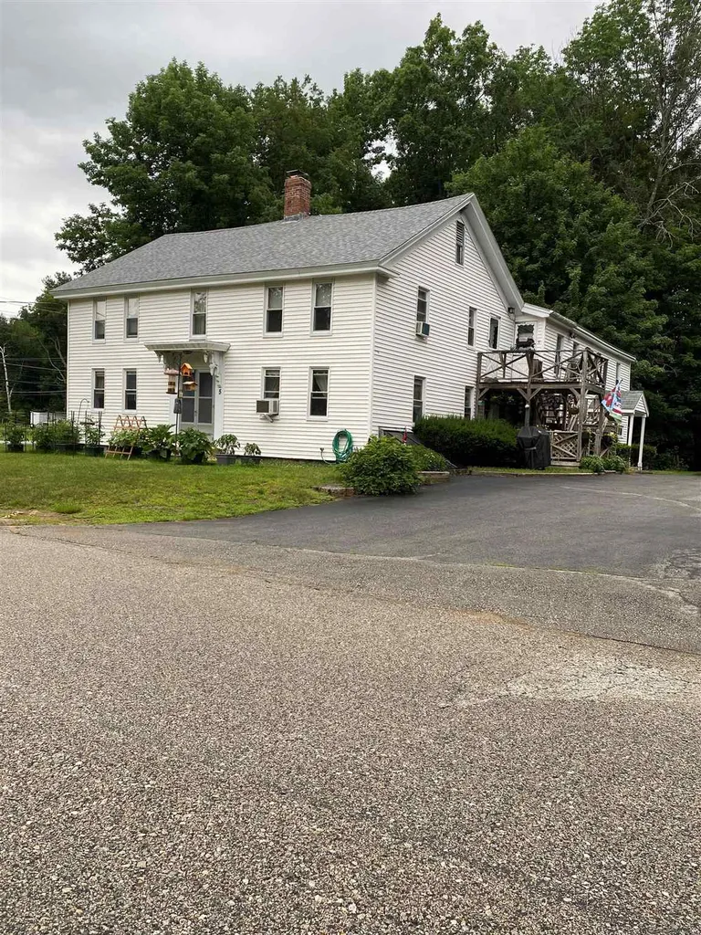 5 Kingston Road Danville NH 03819