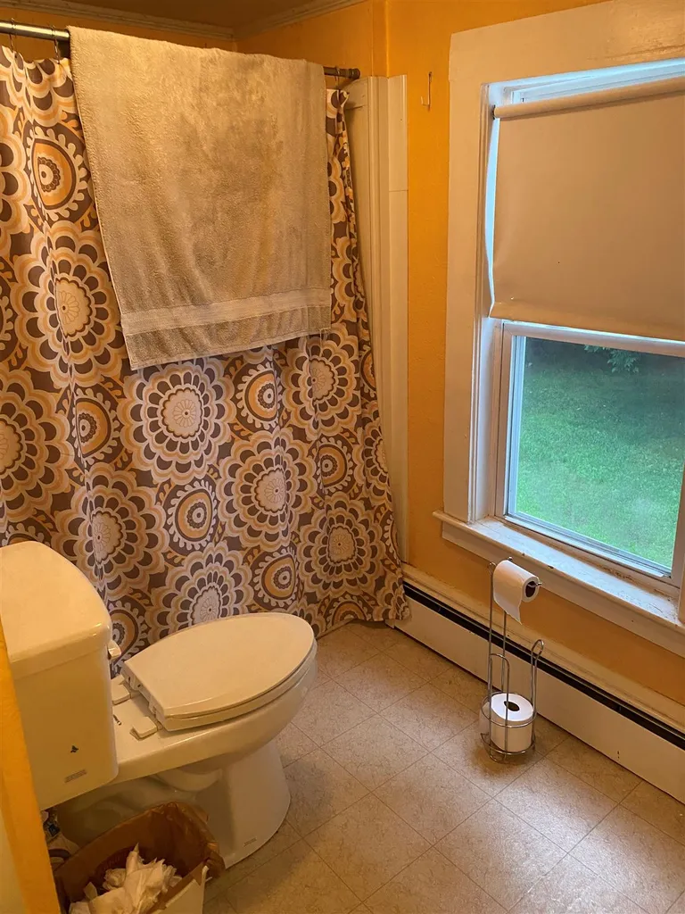5 Kingston Road Danville NH 03819