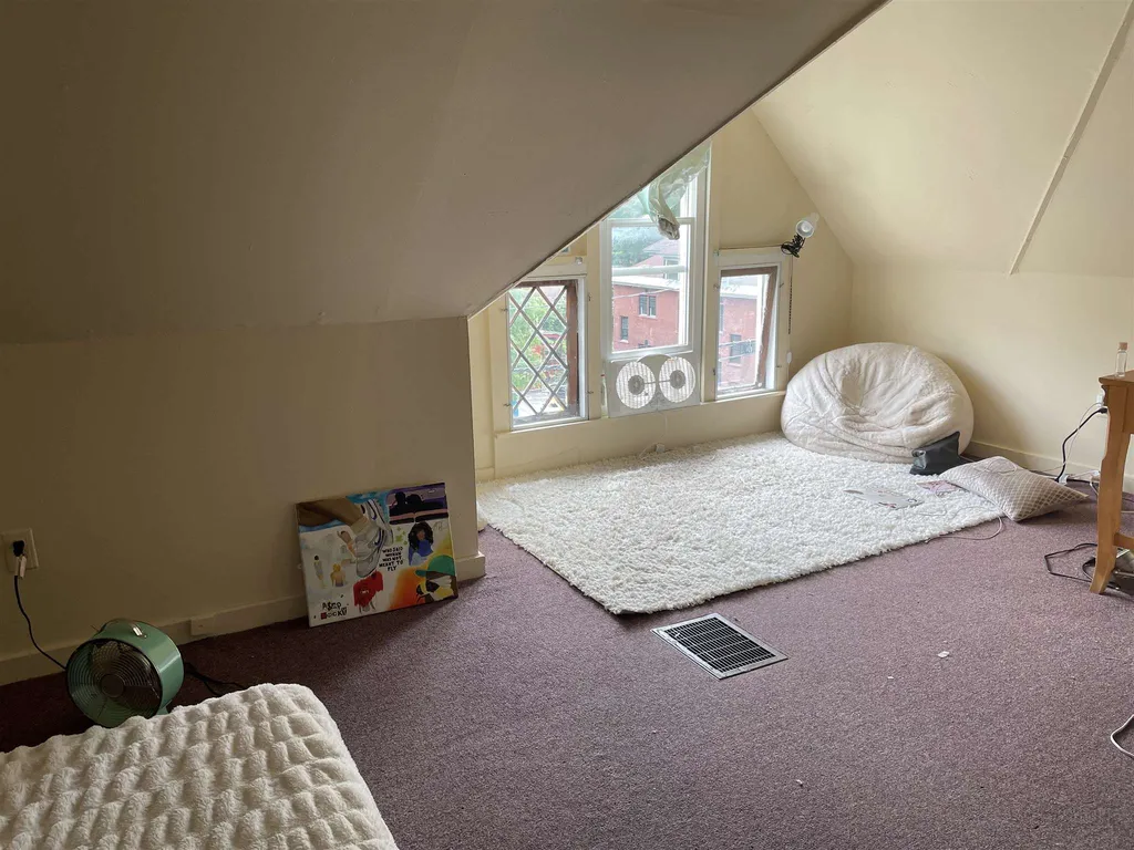 218 King Street Burlington VT 05401