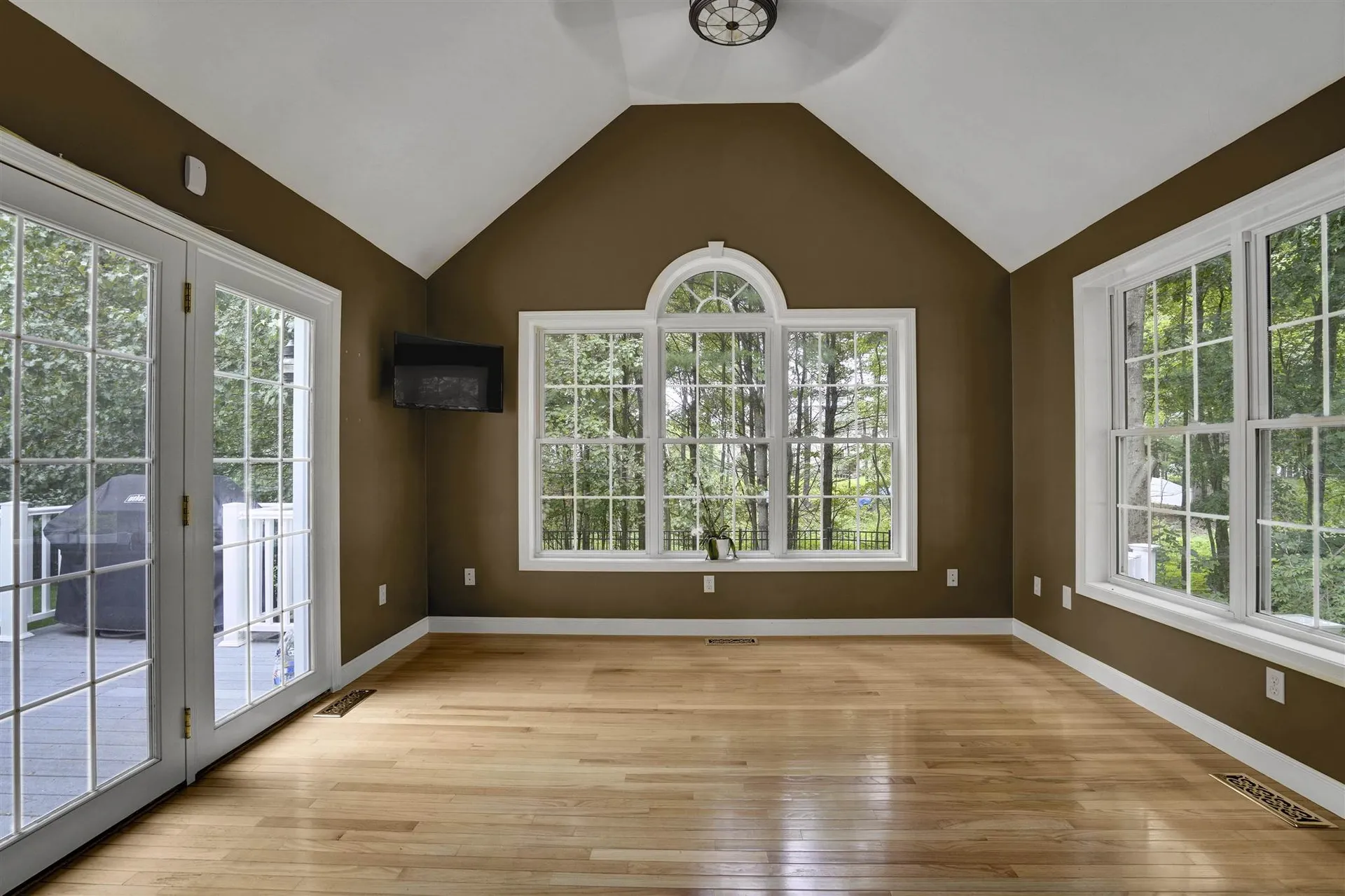 11 Remington Road Salem NH 03079