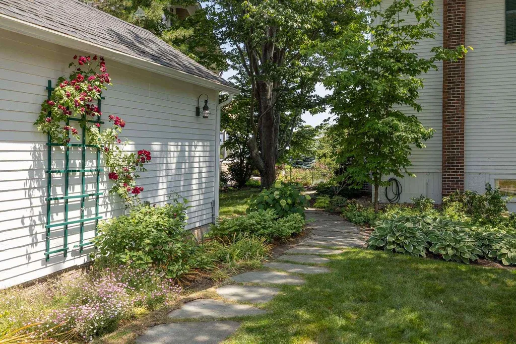 17 Sea Breeze Lane New Castle NH 03854