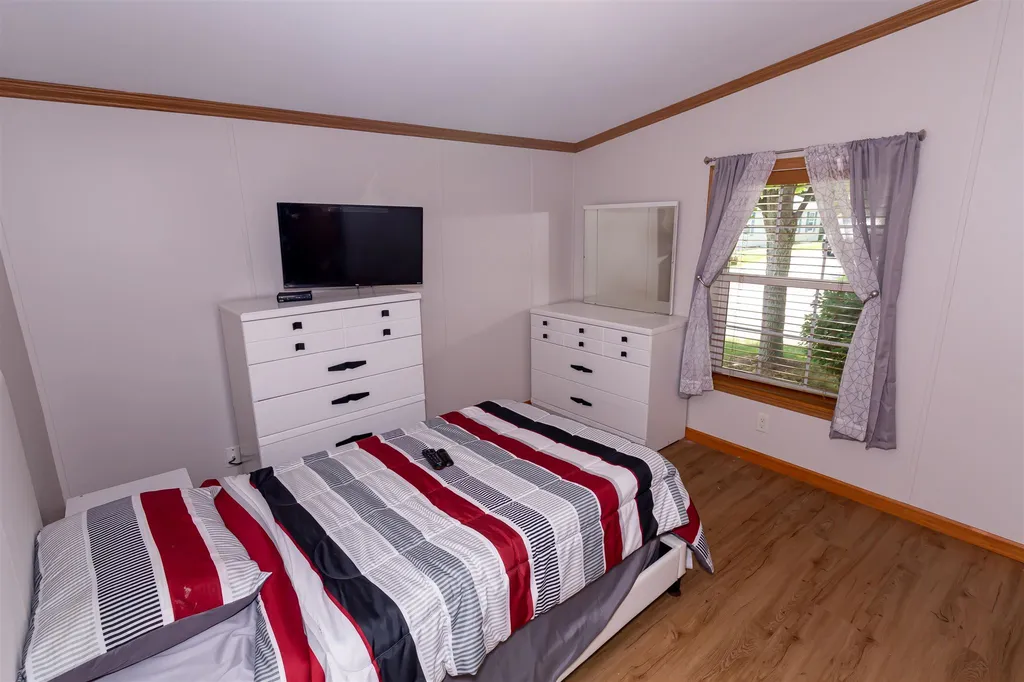 187 Victorian Way Manchester NH 03104