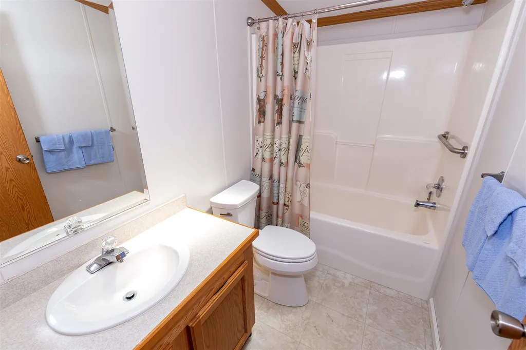 187 Victorian Way Manchester NH 03104