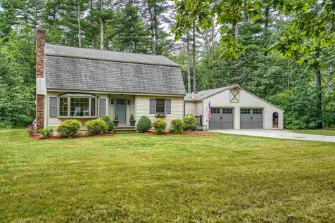 16 Golden Brook Road Windham NH 03087