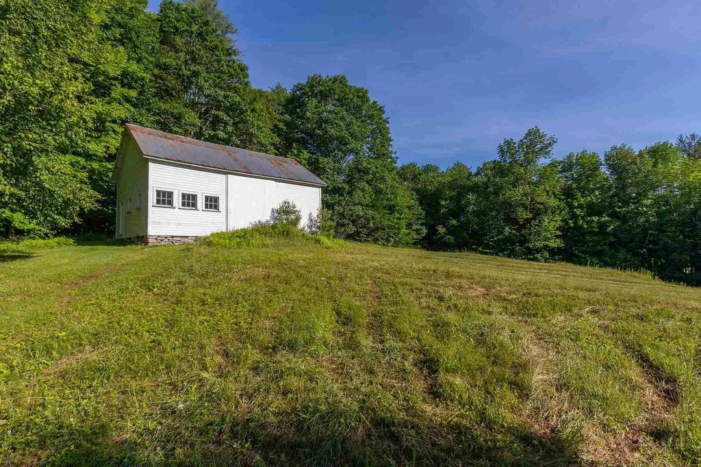 4941 West Hill Road South Jamaica VT 05343