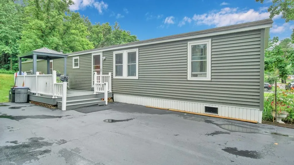 157 Hill Top Circle Richmond VT 05477