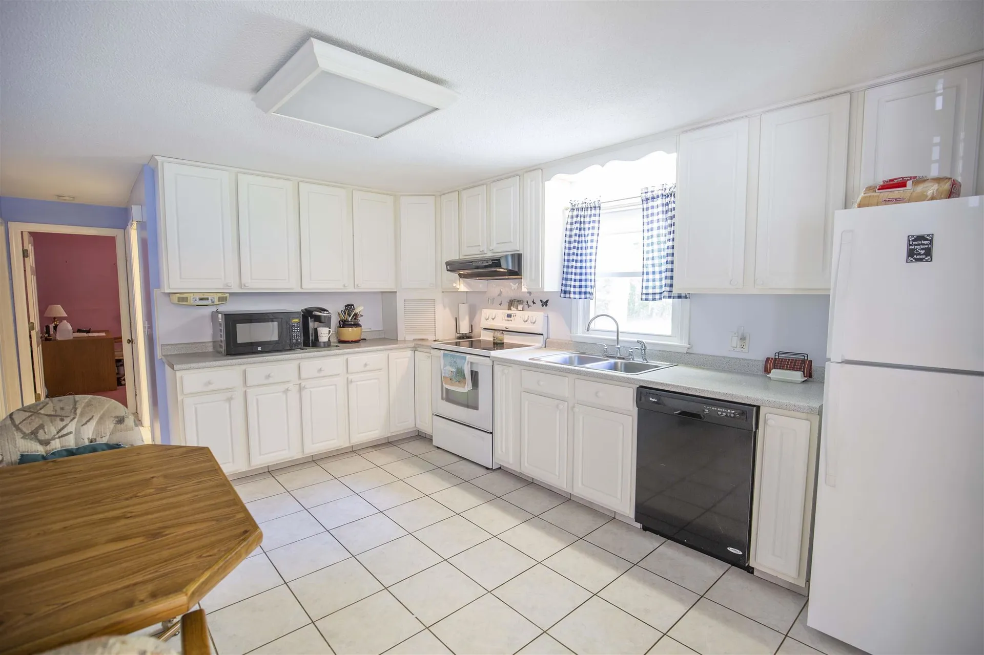 33 Leonard Drive Pelham NH 03076