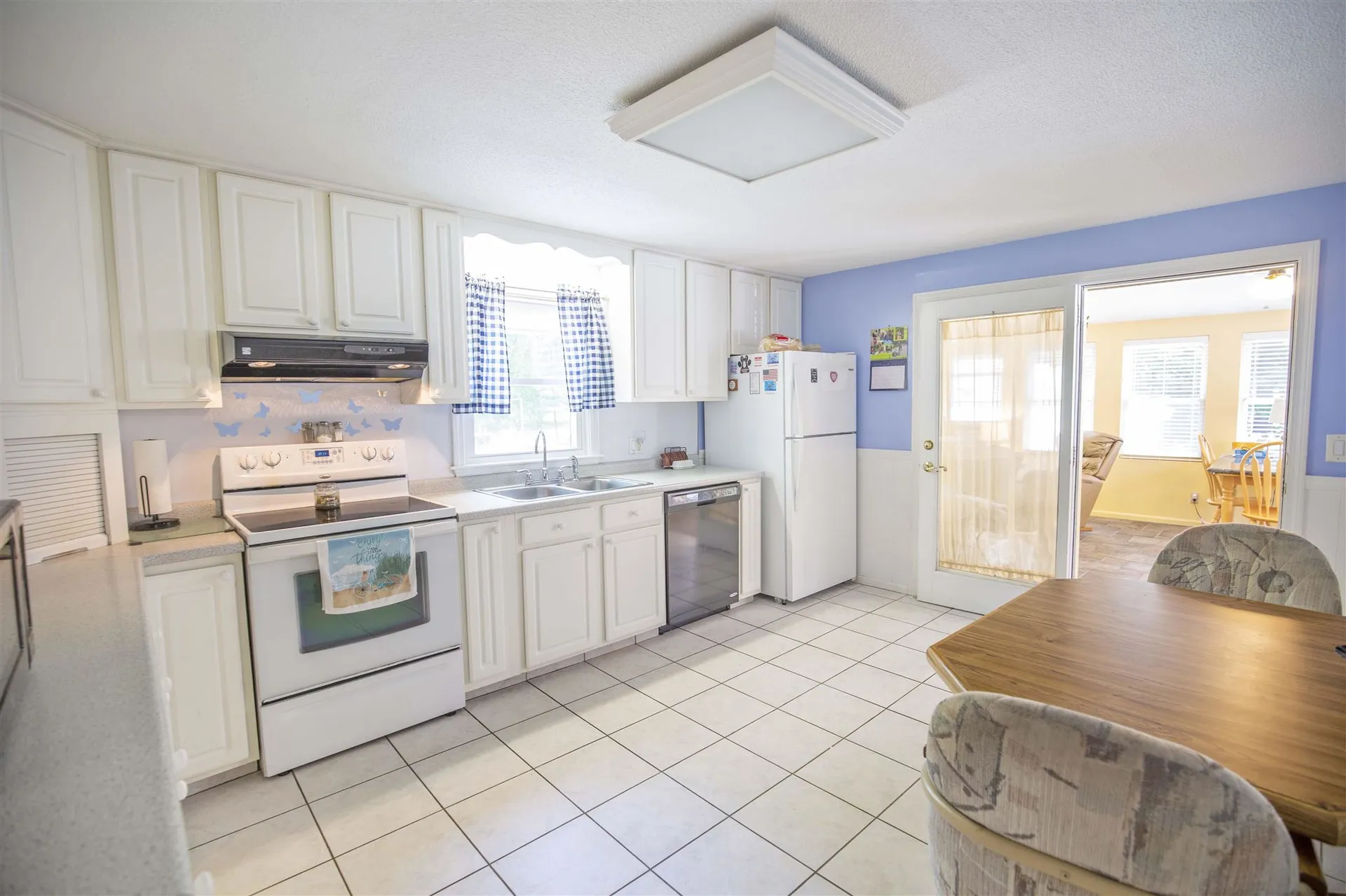 33 Leonard Drive Pelham NH 03076