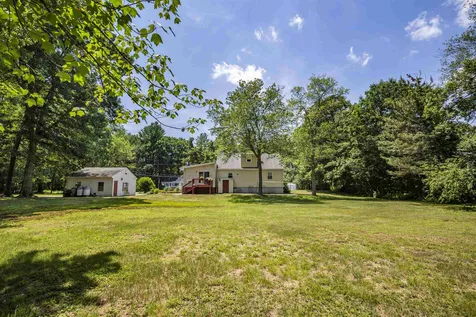 33 Leonard Drive Pelham NH 03076