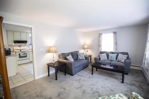 33 Leonard Drive Pelham NH 03076