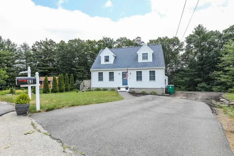 43 Newburgh Road Nashua NH 03062