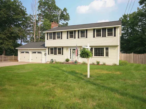 4 Century Road Nashua NH 03064