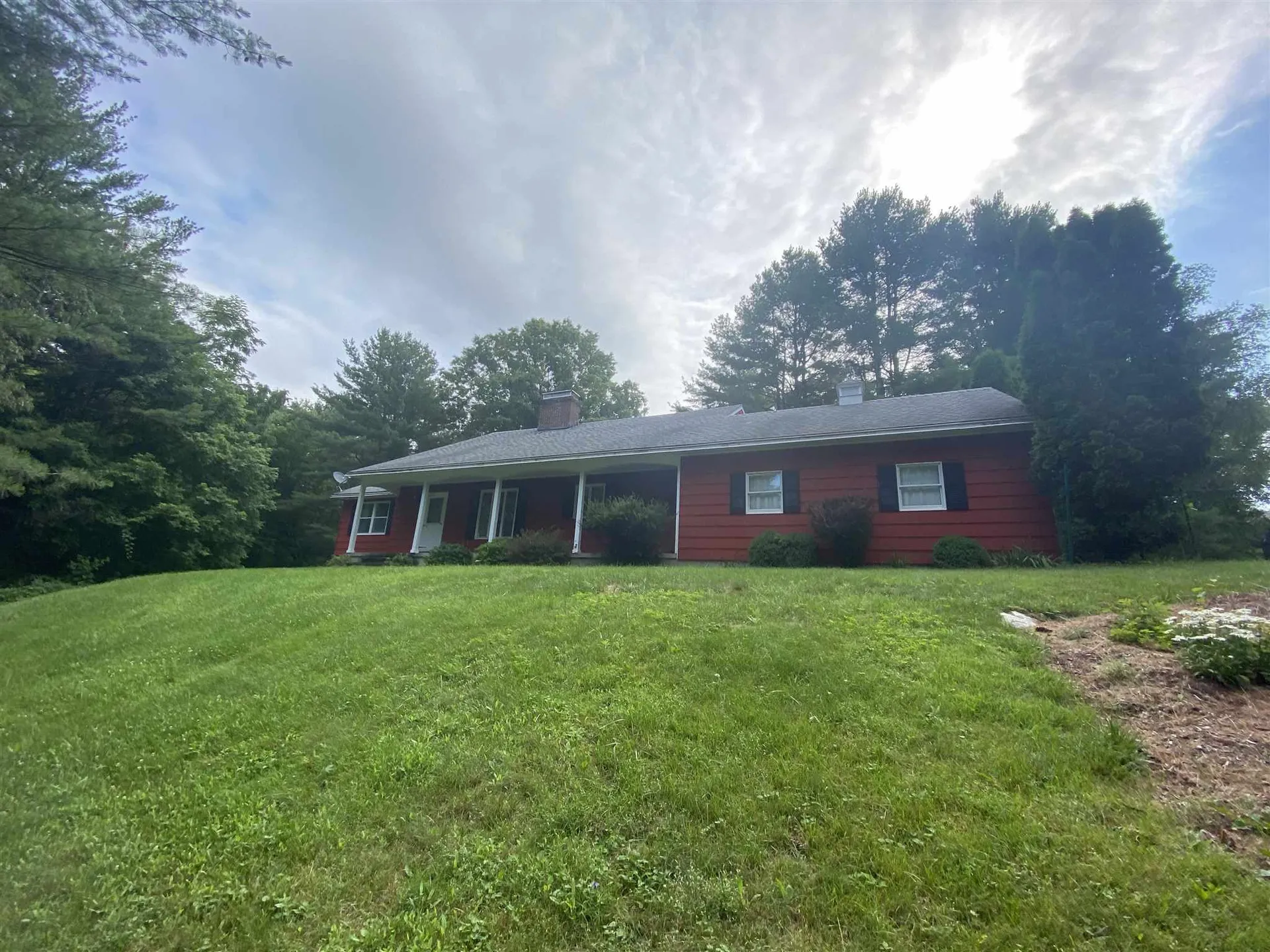 61 Orchard Hill Pittsford VT 05763