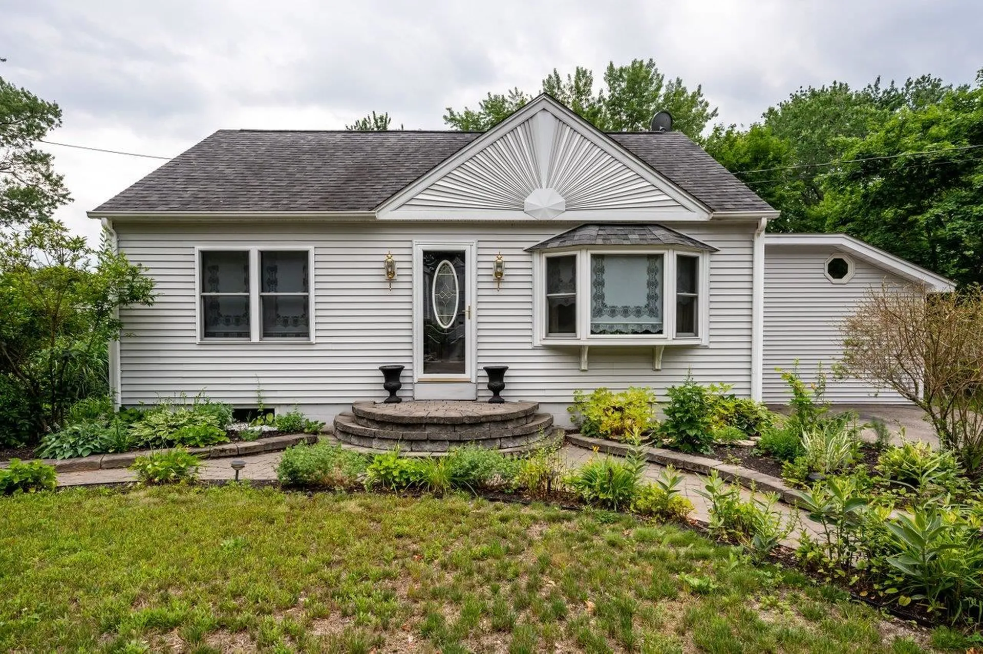 15 Chamberlain Street Rochester NH 03867