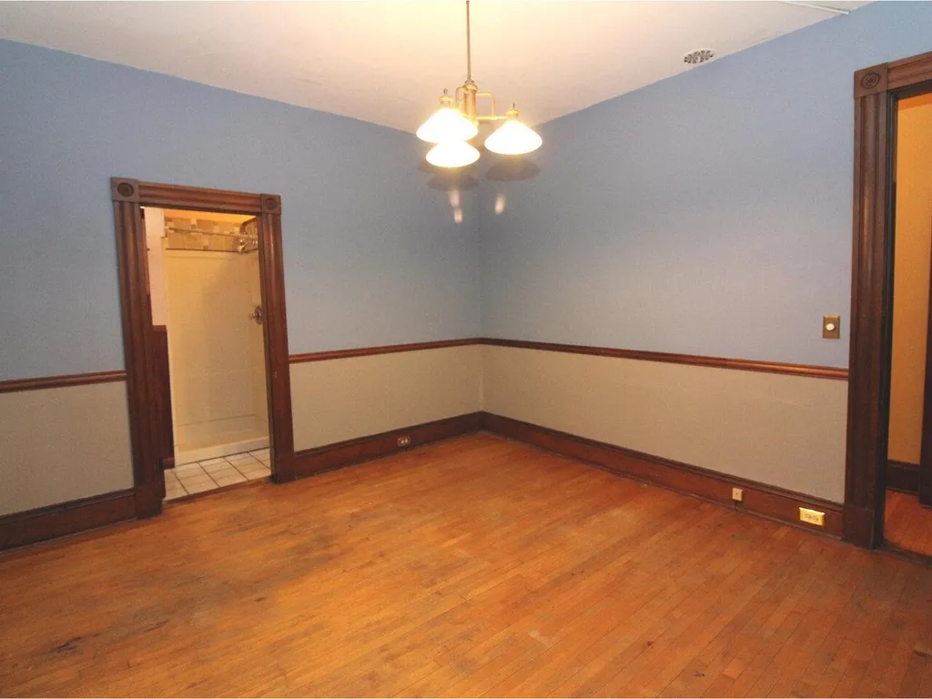 38 North Winooski Avenue Burlington VT 05401