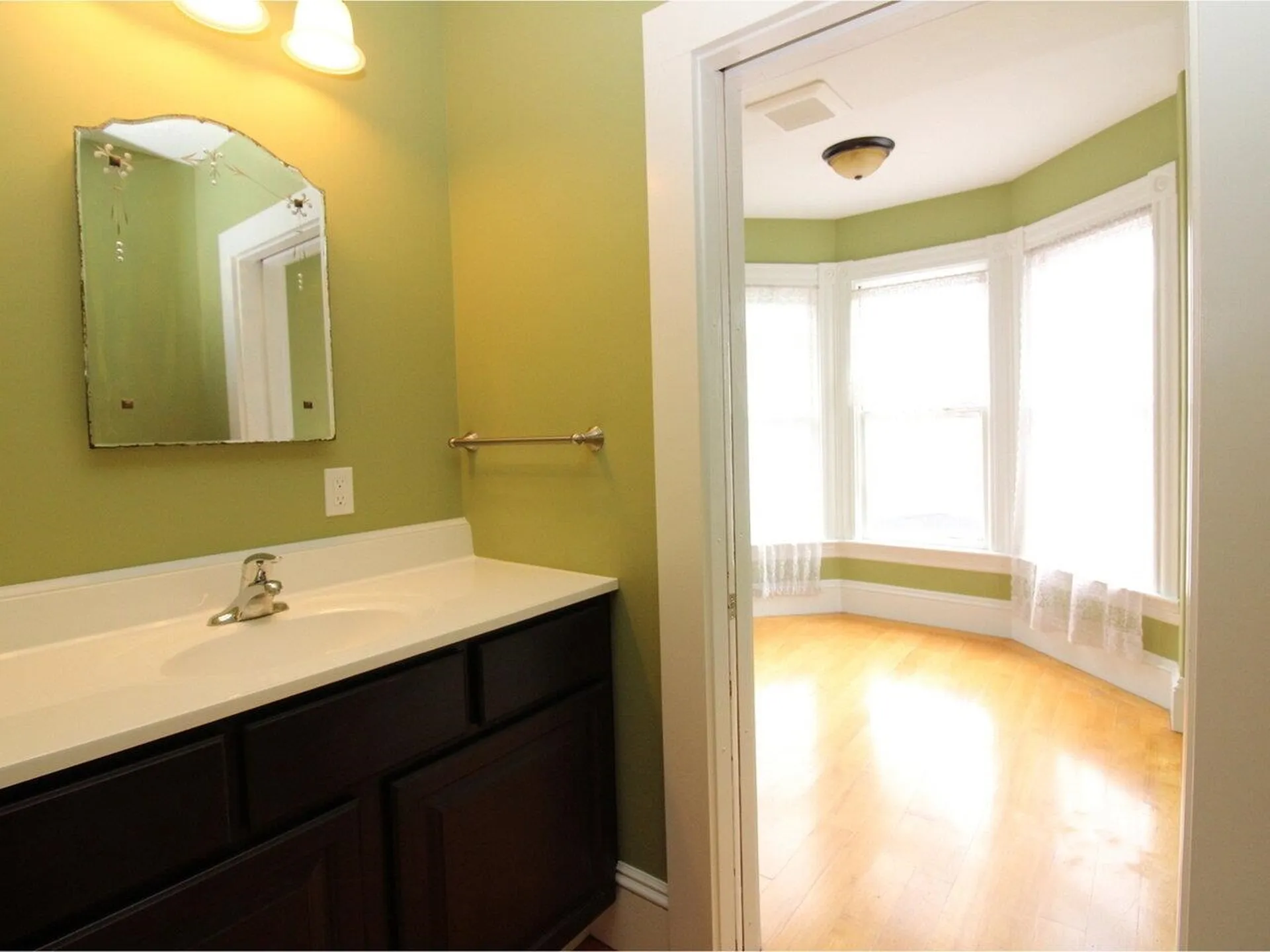 38 North Winooski Avenue Burlington VT 05401