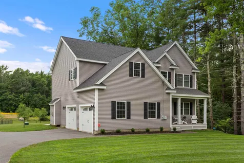 61 Litchfield Road Londonderry NH 03053