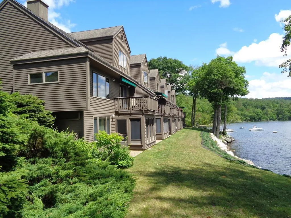 1755 Mayhew Turnpike Bridgewater NH 03222