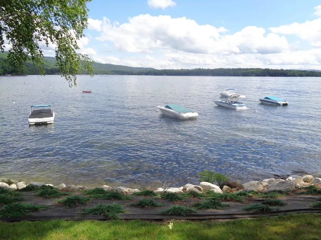 1755 Mayhew Turnpike Bridgewater NH 03222