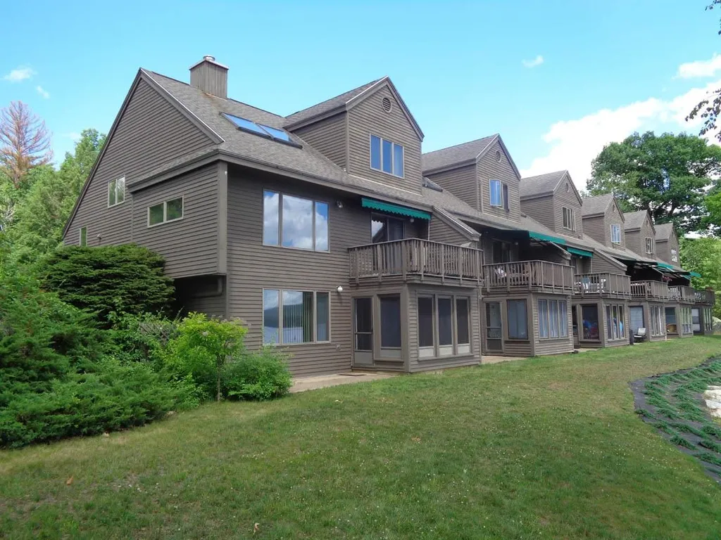 1755 Mayhew Turnpike Bridgewater NH 03222