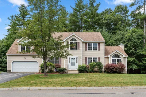 11 Forsythia Drive Nashua NH 03062
