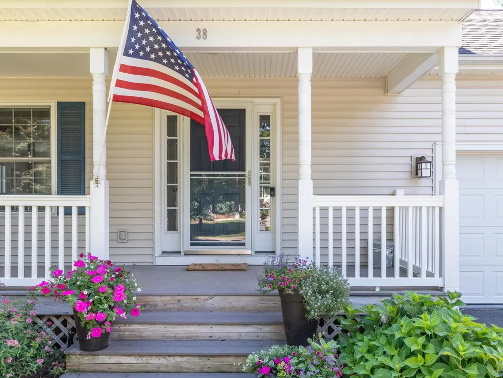 38 Logan Drive Colchester VT 05446